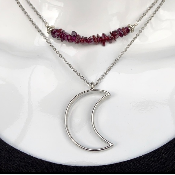 Genuine Garnet chips double layer moon necklace - Picture 3 of 12